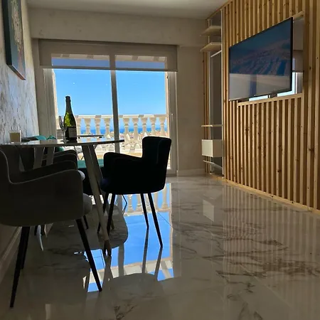 Galaxy Luxury Apartament *